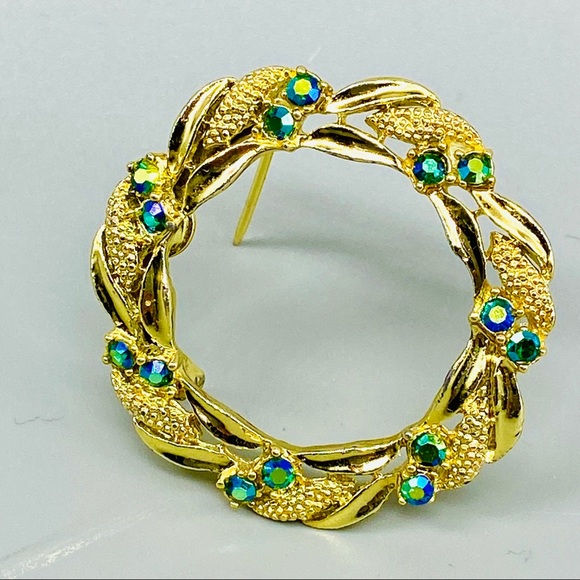 Vintage, Mid Century, Circle Brooch Pair AB & Pearls - Picture 5 of 16